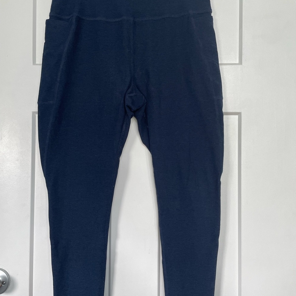 Beyond Yoga Navy Blue 7/8 Leggings
